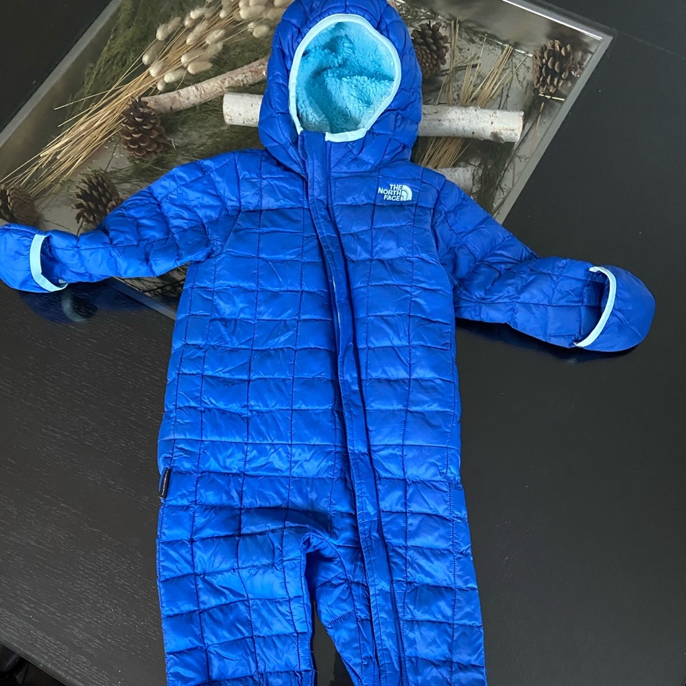 North face snowsuit 18-24 months
